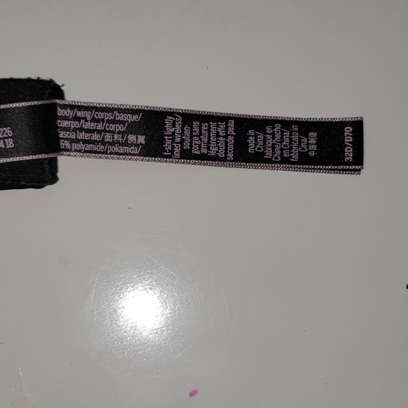 Victoria secret black bra 32D - Picture 3 of 3